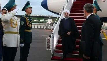 استقبال از روحانی در لحظه ورود به آستانه