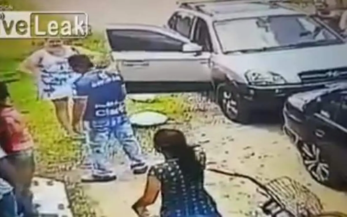 شلیک وحشتناک در اعتراض به کیفیت نان!