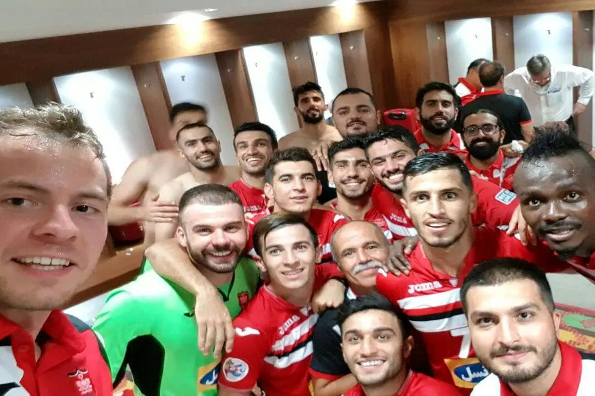 سلفی بازیکنان پرسپولیس بعد از برد در رختکن