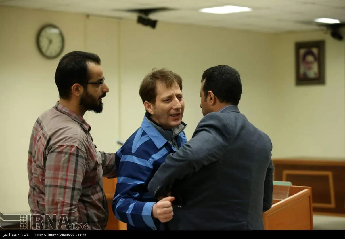زنجانی در حال اخراج از دادگاه!