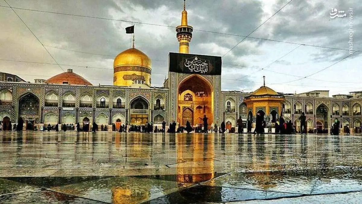 بارش باران پاییزی در حرم رضوی