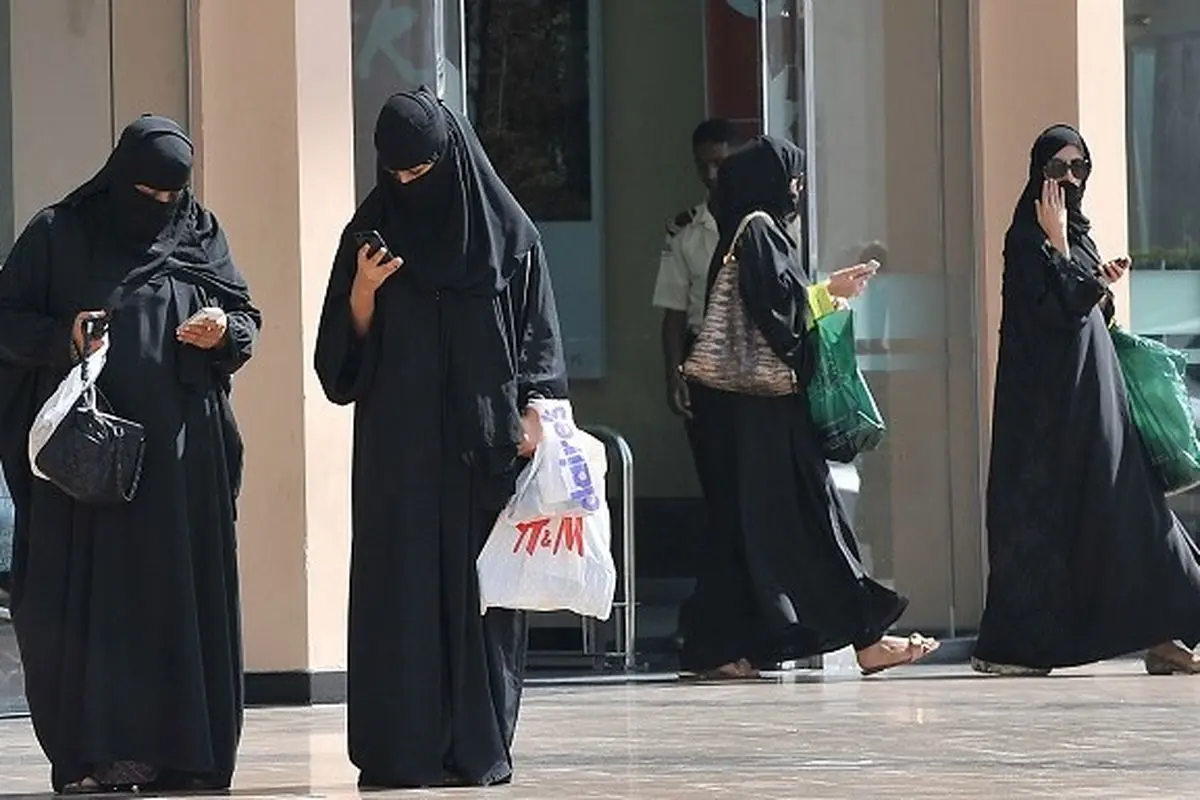 کارهایی که زنان عربستانی هنوز نمی‌توانند انجام دهند