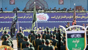 سخنرانی روحانی و مراسم رژه نیروهای مسلح در یک نگاه