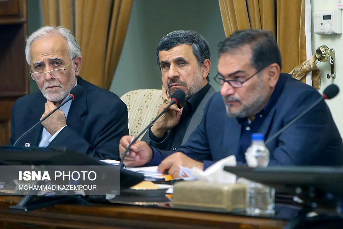 اخمهای احمدی نژاد در جلسه تشخیص!