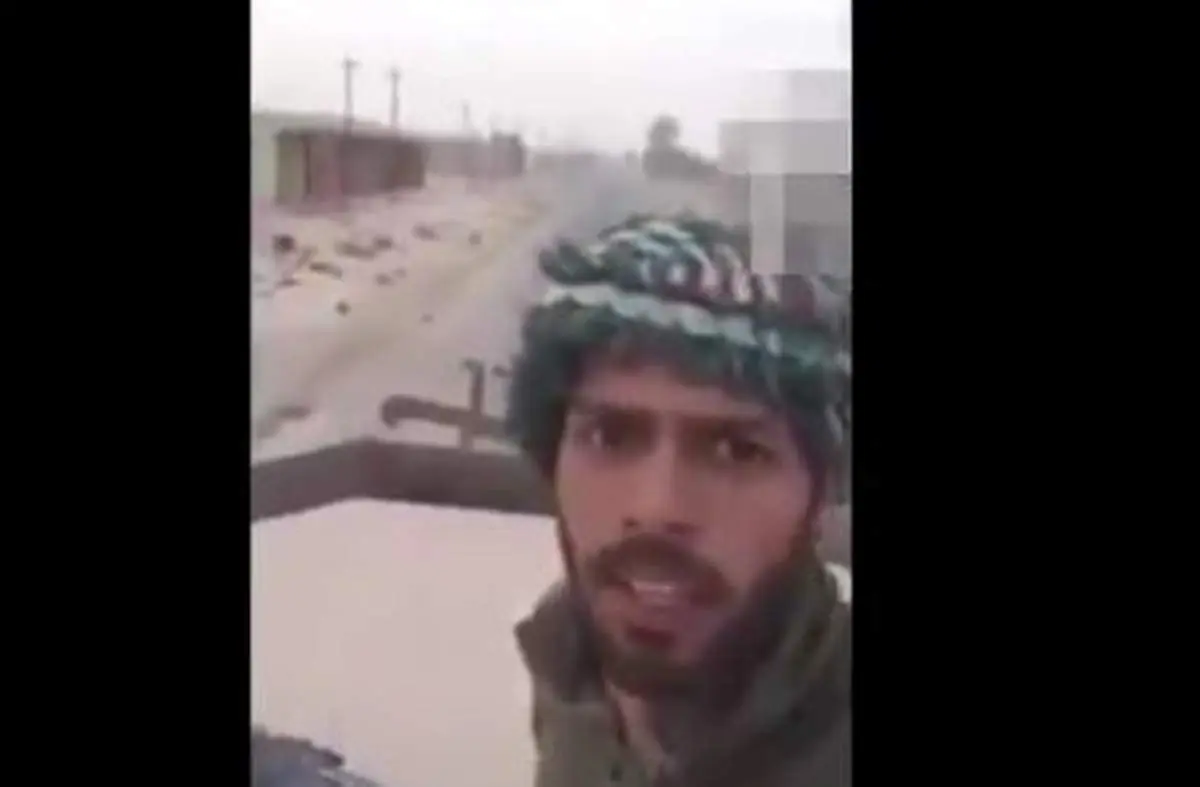 عاقبت وحشتناک سلفی گرفتن در میدان جنگ!