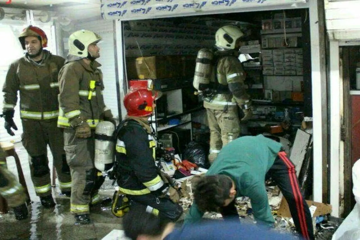 آتش‌سوزی در پاساژ علاءالدین مهار شد