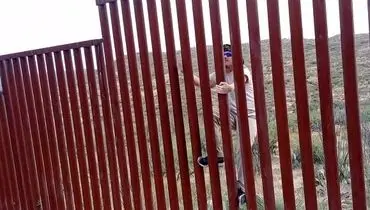 عبور وحشتناک از مرز مکزیک به خاک آمریکا!