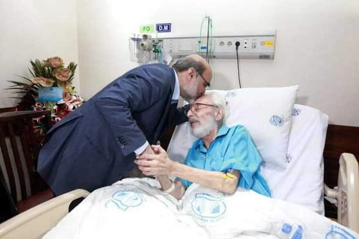 رئیس رسانه ملی از جمشید مشایخی عیادت کرد