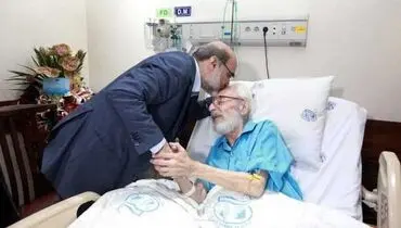 رئیس رسانه ملی از جمشید مشایخی عیادت کرد