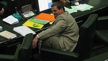 عکس: کواکبیان در مجلس!
