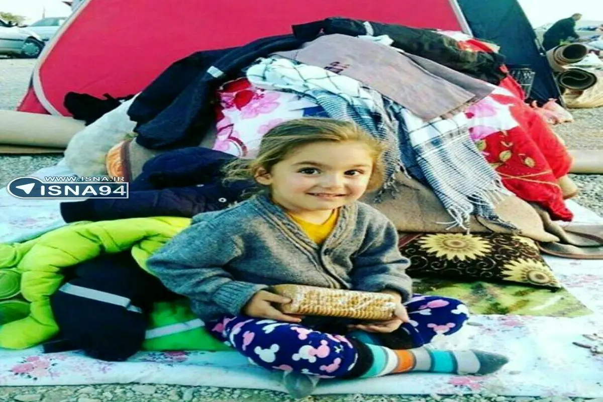 دو تصویر از دو دختر کوچک کرمانشاهی
