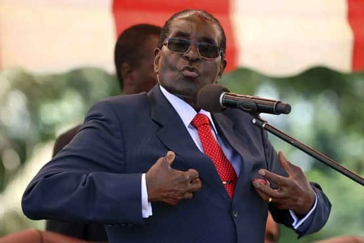 موگابه امروز برکنار می‌شود