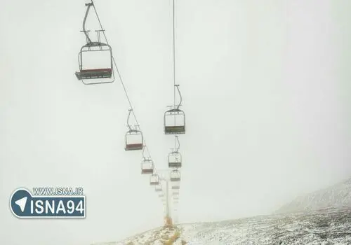 بارش برف در ارتفاعات تهران؛ ایستگاه ۷ توچال+ فیلم