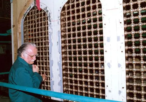 نام استاد فرشچیان روی ضریح مطهر امام رضا(ع) حک شد