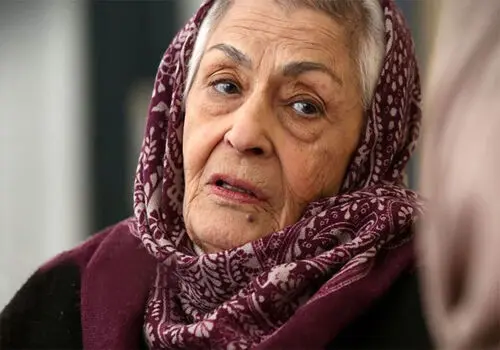 ژاله علو کنار دلکش و ناصر ملک‌مطیعی؛ او با این فیلم ستاره شد
