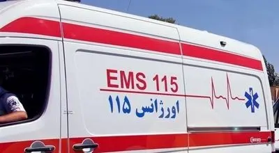 حمله وحشیانه همراهان بیمار به کادر اورژانس؛ مقنعه پرستار پاره شد