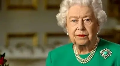 تصویری کمتر دیده‌شده از ملکه الیزابت دوم در سال ۱۳۱۶