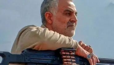 ویدئویی جالب از حضور شهید سلیمانی در کاخ صدام حسین+ فیلم