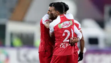 اورونوف در پرسپولیس ماندنی شد؟