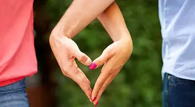 اهمیت گفتگو در روابط عاطفی
