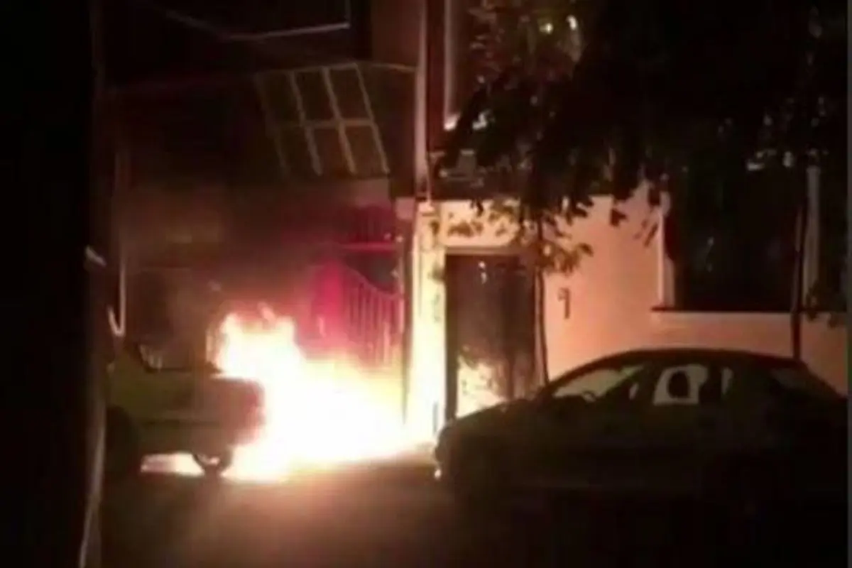 بازداشت افرادی که درب‌های باشگاه پرسپولیس را آتش زدند