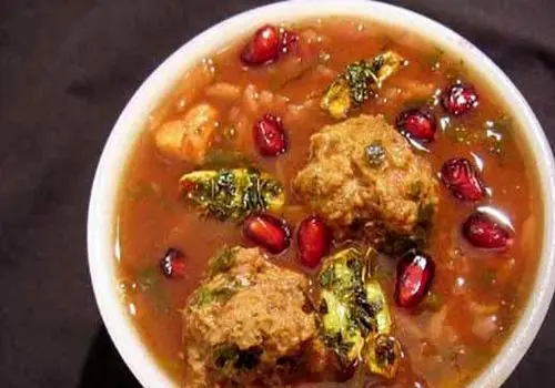 سوپ انار؛ غذایی گرم و سنتی مخصوص شب‌چله