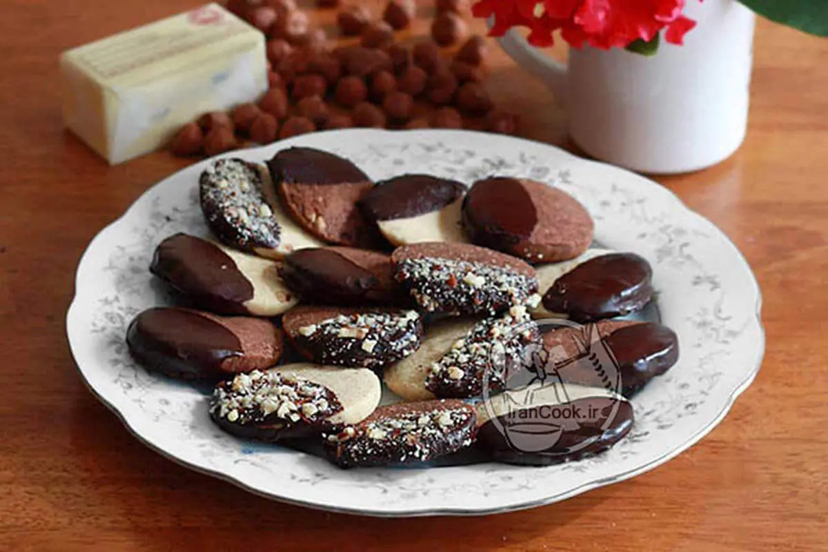 طرز تهیه شیرینی فندقی