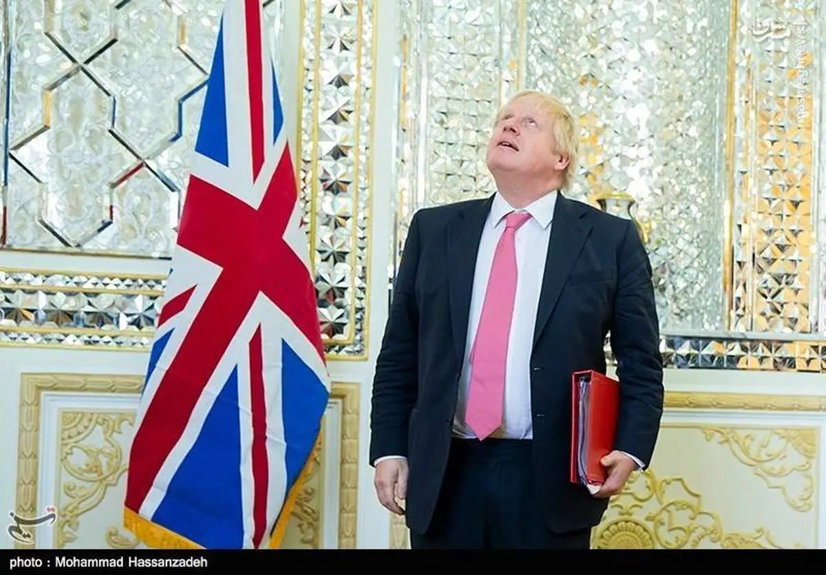 جانسون محو آینهکاری ایرانی! +عکس