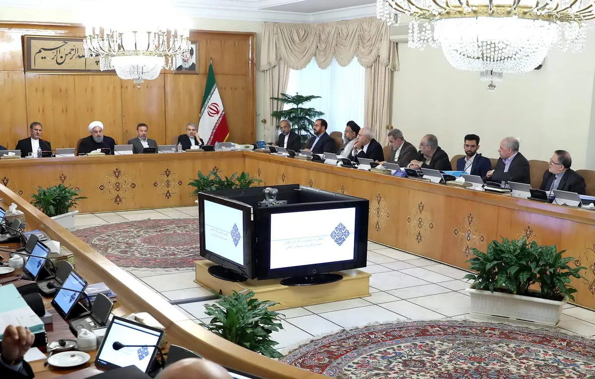 همگان در برابر این توطئه هوشيار باشند