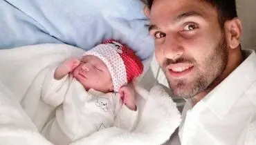 اولین سلفی انصاری با پسرش +عکس