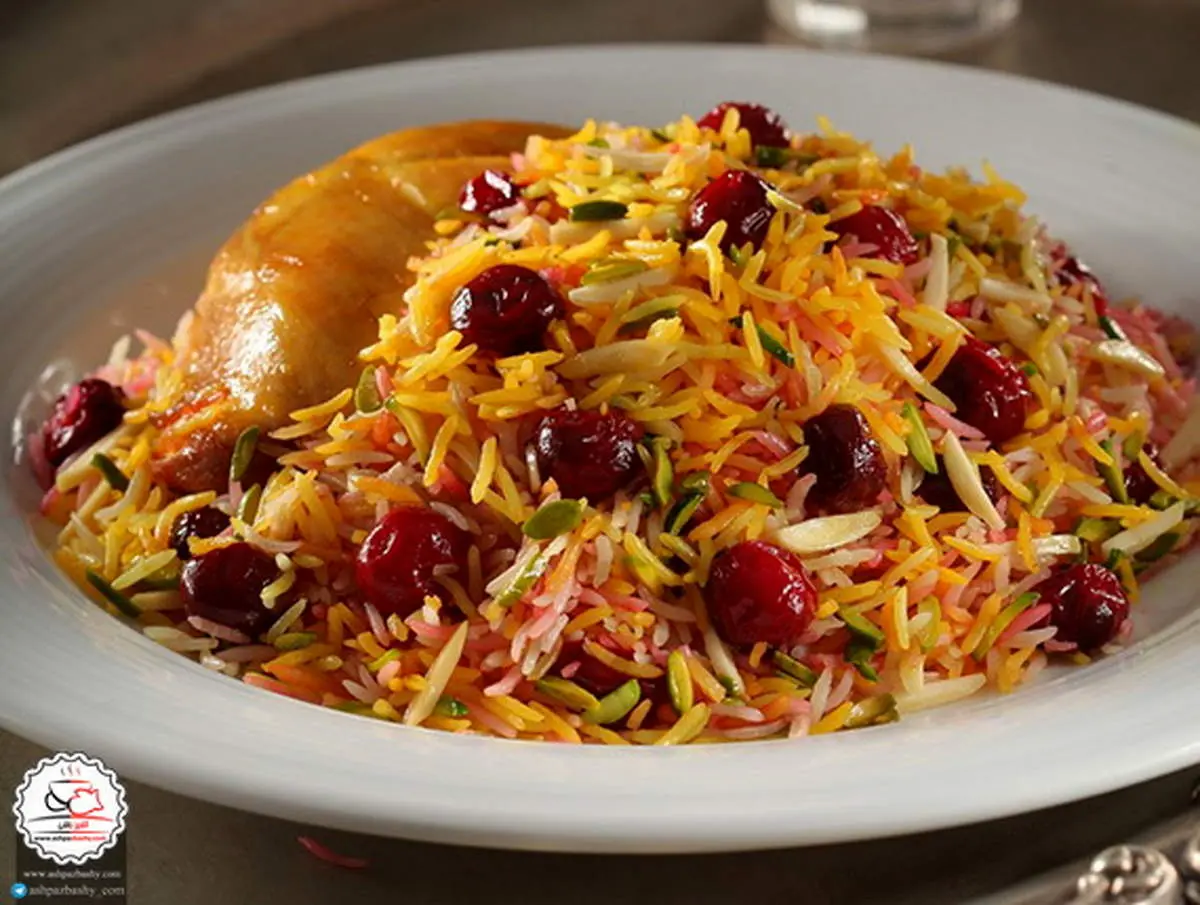آلبالو پلو با مرغ غذایی مجلسی