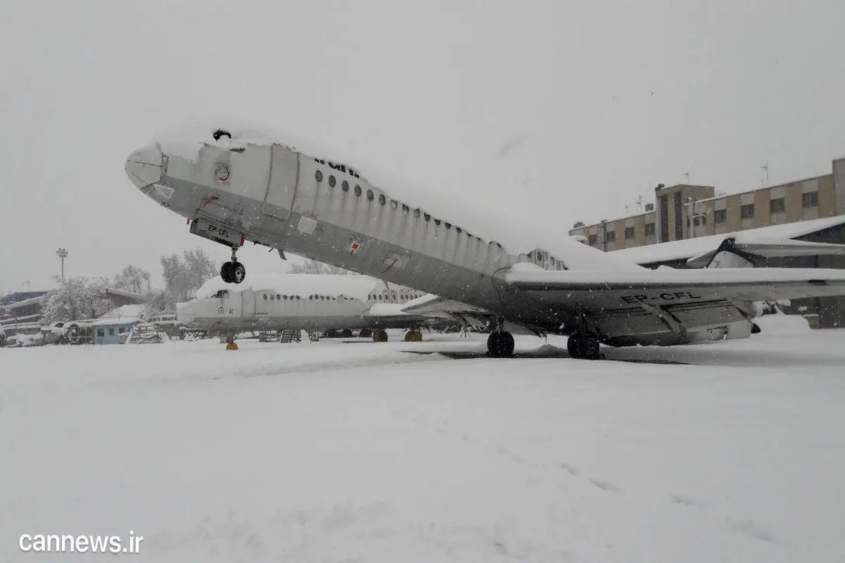 بارش برف و اتفاق عجیب برای هواپیمای«فوکر»!