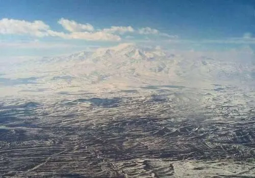منظره تماشایی سبلان زمستانی در مردادماه + فیلم