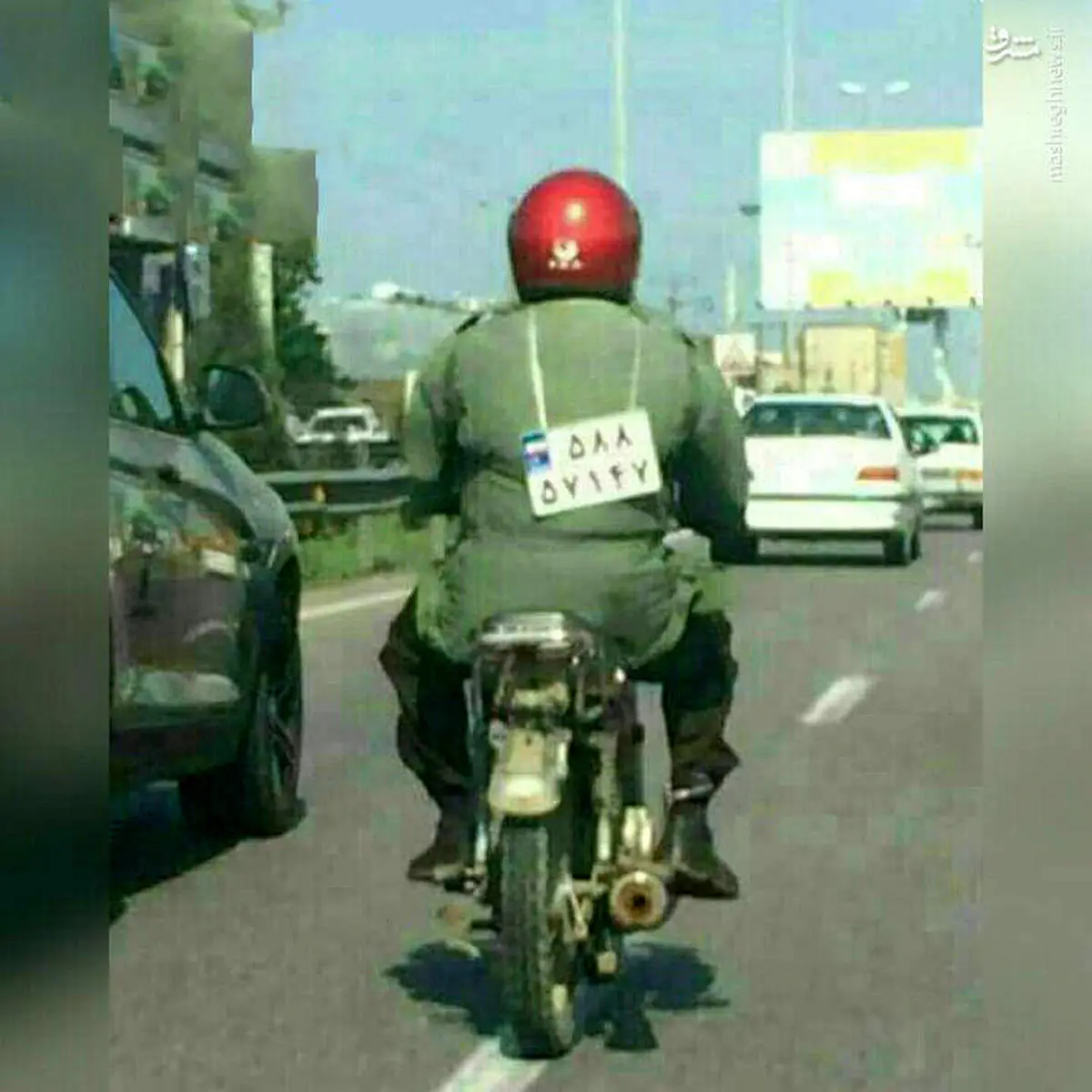 محل عجیب نصب پلاک موتور سیکلت +عکس