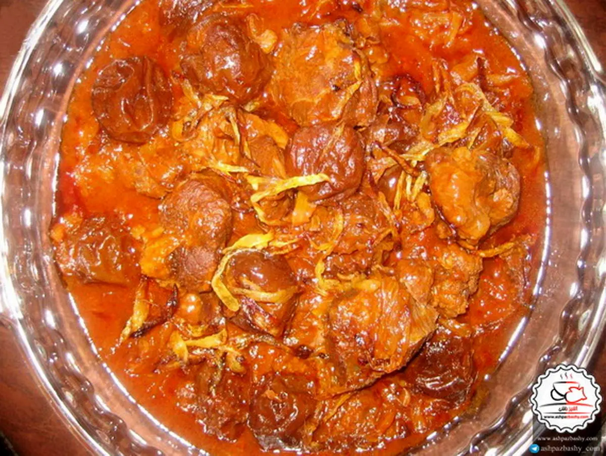 تهیه پخت خورش آلو