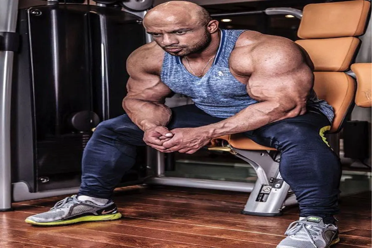 مرد آهنین ایران درگذشت +عکس