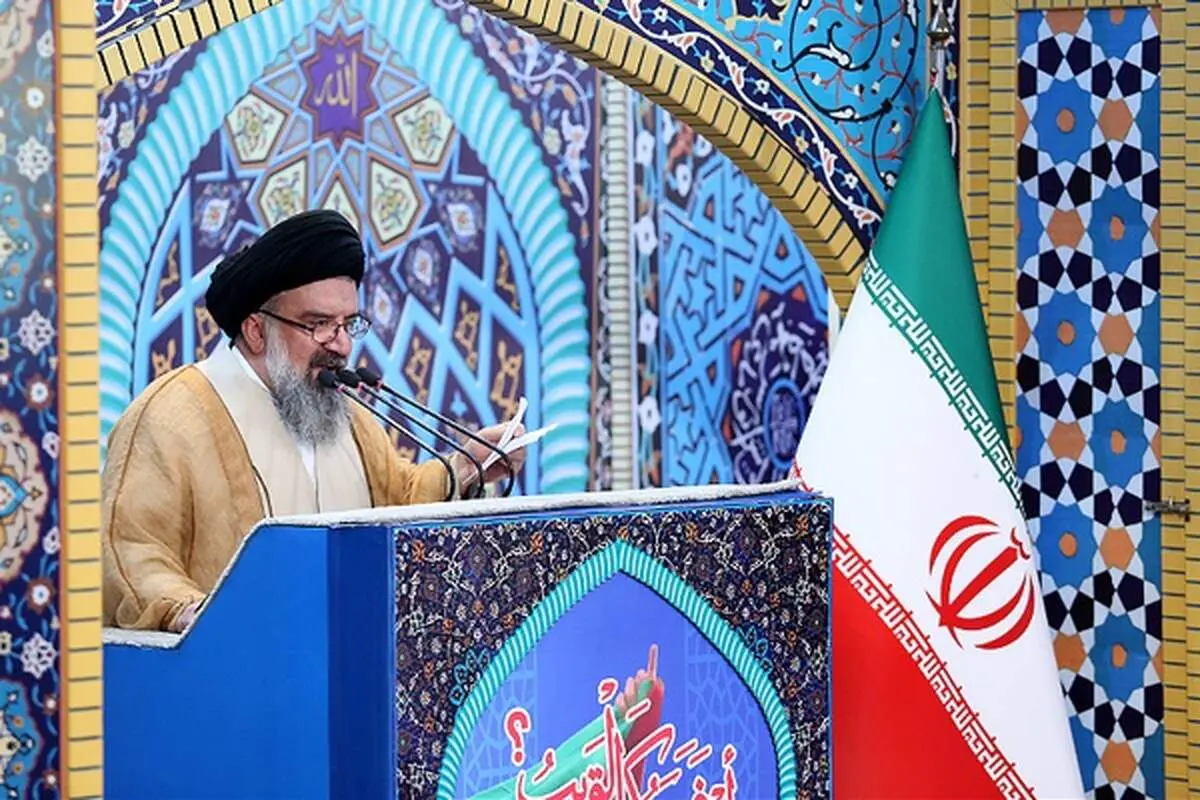 احمد خاتمی: شاهد جریان ترویج بی‌حجابی و تئوریزه کردن آن هستیم