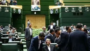 اعتماد نمایندگان مجلس به ادامه کار آخوندی و ربیعی