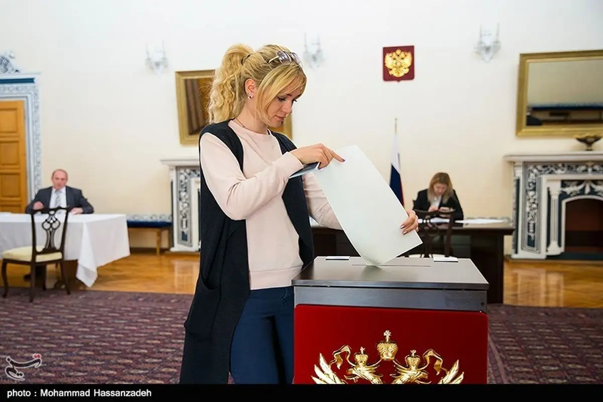 در حاشیه انتخابات ریاست جمهوری روسیه در تهران