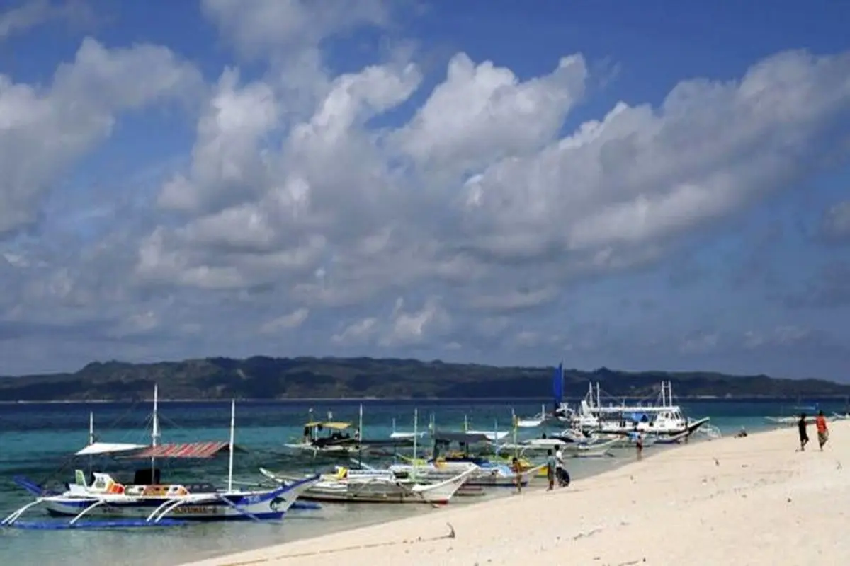 تعطیلی جزیره مشهور فیلیپین برای حفاظت از محیط زیست
