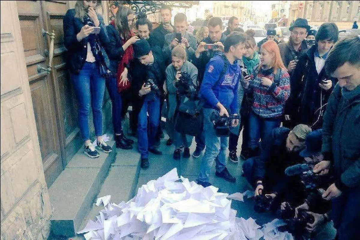 اعتراض جالب روس ها به فیلترینگ تلگرام+عکس