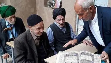 دیدار همکلاسی ها پس از یک قرن +عکس