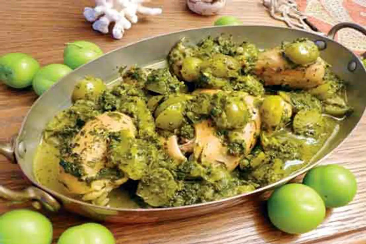 خورش گوجه سبز؛ غذای خوشمزه بهاری