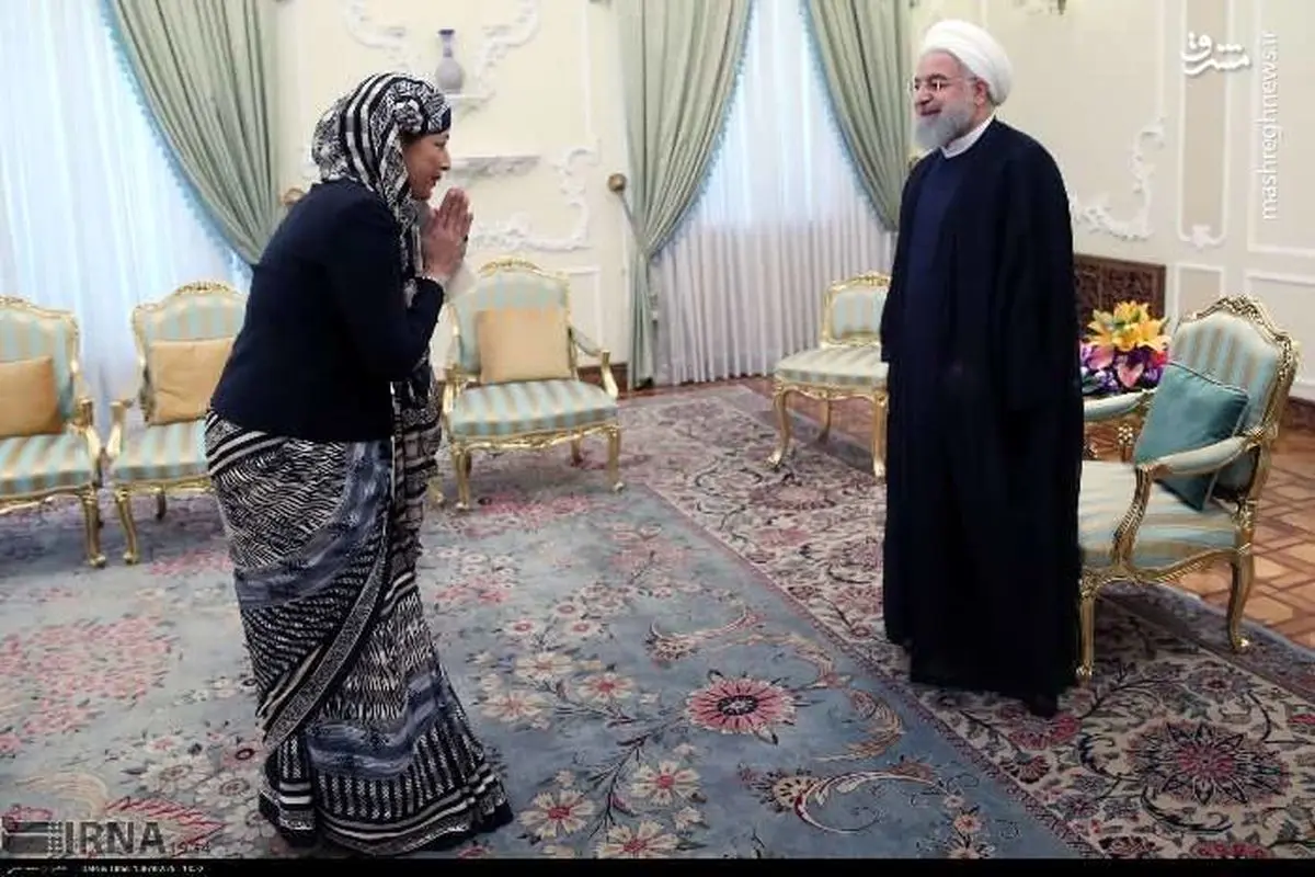 سلام خاص خانم سفیر به روحانی +عکس