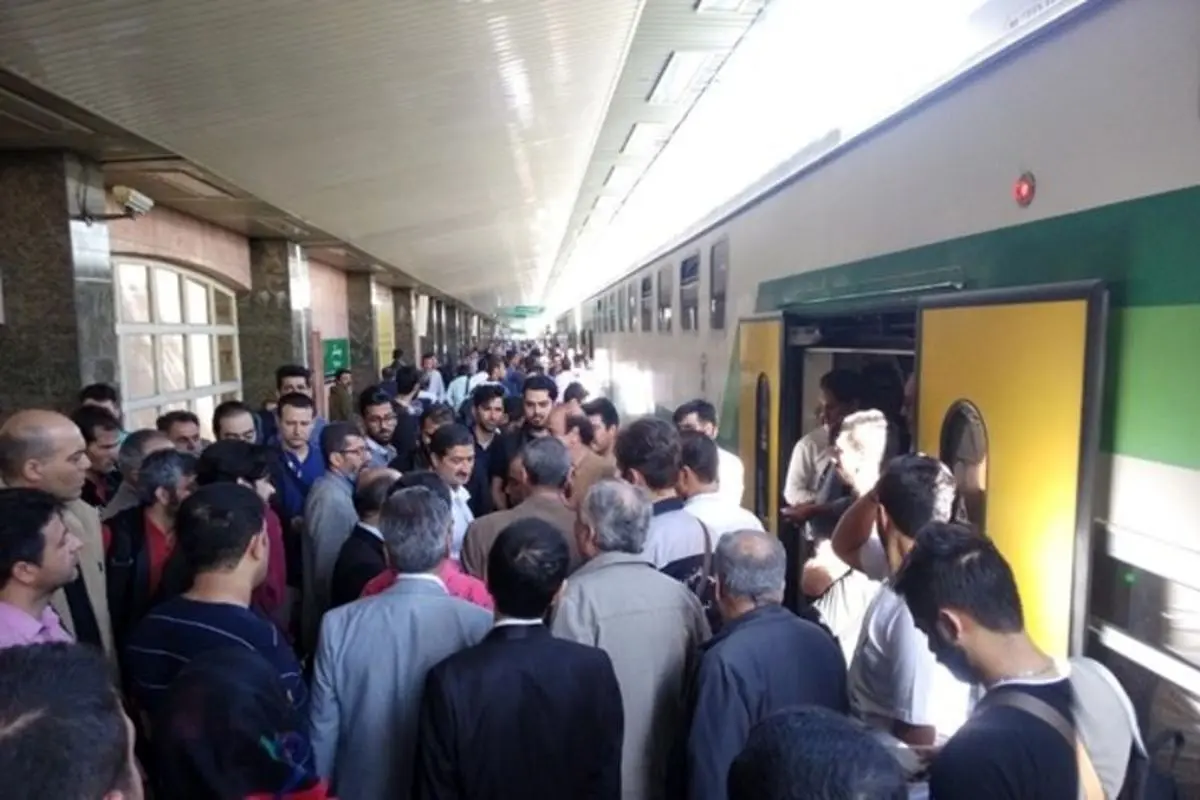 خط متروی کرج به تهران متوقف شد +عکس