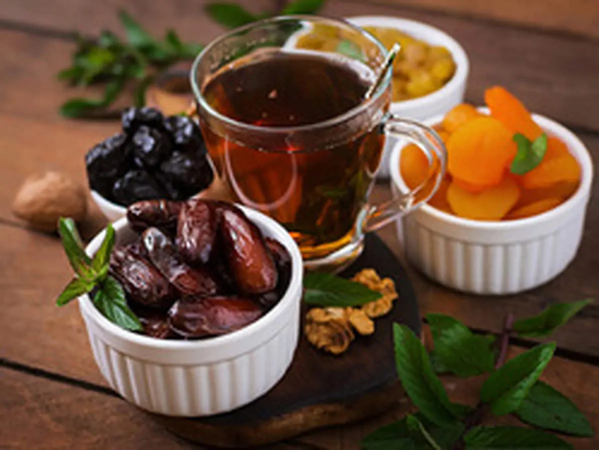 چه غذاهایی مناسب افطار است؟
