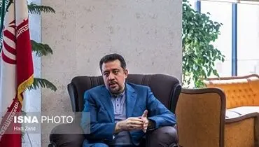 واکنش تندگویان به ممنوعیت پخش فوتبال در کافه‌ها
