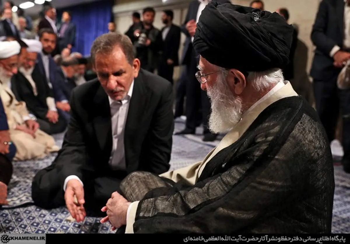 عکس جالب از گفت و گوی رهبر انقلاب و جهانگیری