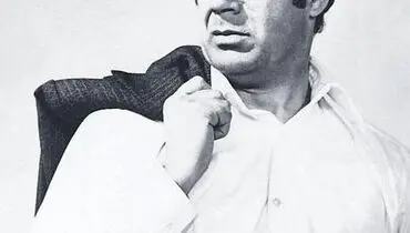 گلایه‌های ناصر ملک‌مطیعی از روزنامه‌نگار‌ان در ۴۰ سال قبل/ فکر می‌کنند هنرمندان صبح تا شام مشغول لهو و لعب هستند