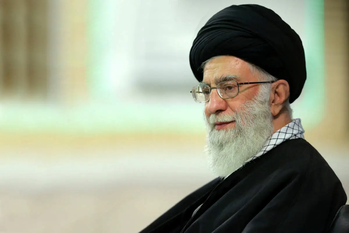 دانشجویان و نمایندگان تشکلهای دانشجویی با رهبر معظم انقلاب دیدار میکنند